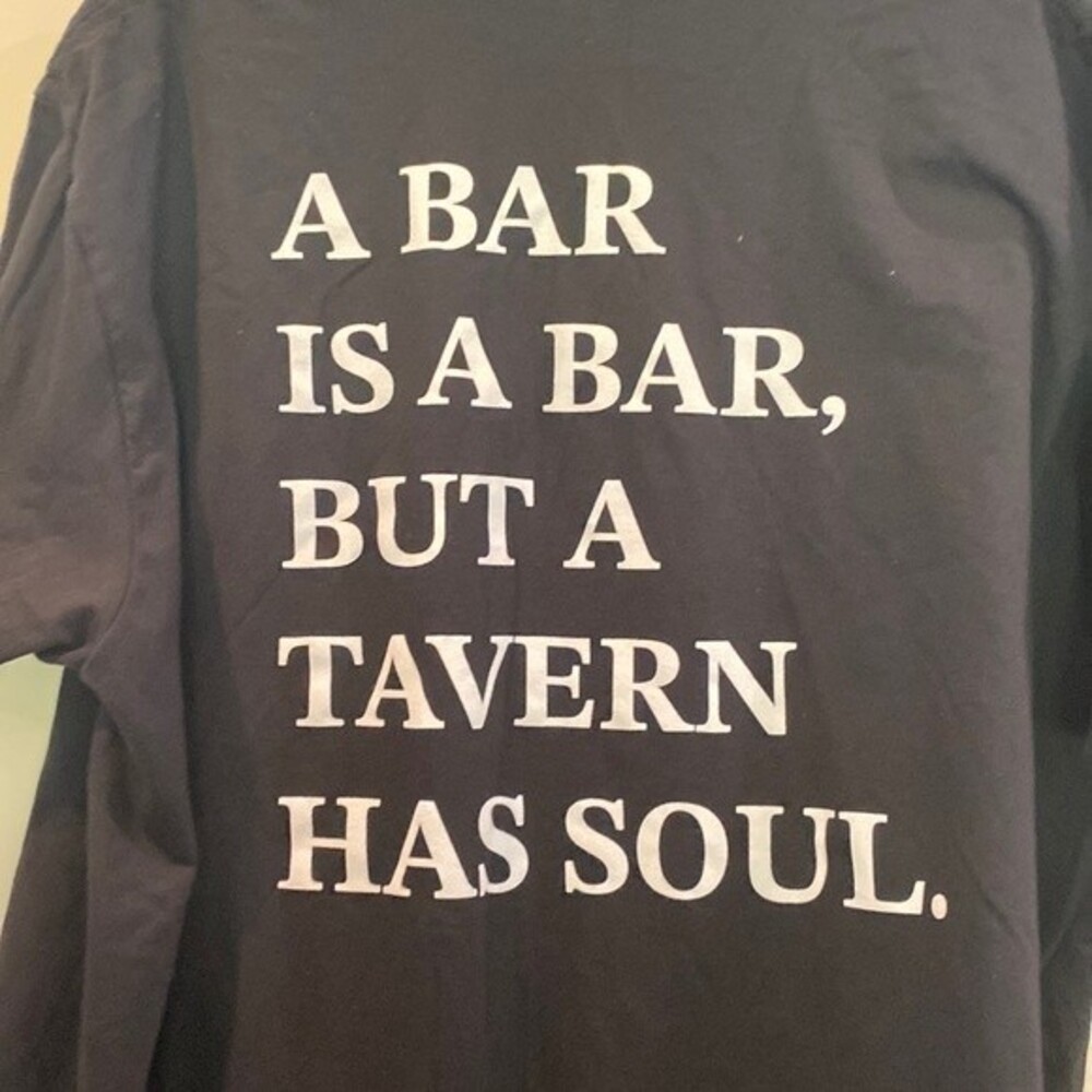 E854 NWOT "A Bar is a Bar BUT A Tavern has a Soul" Black Tee Sz XXL